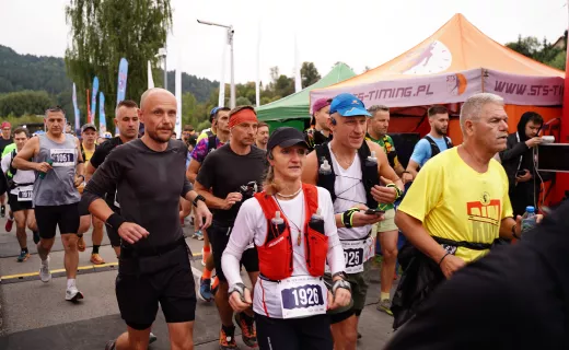 23 kilometry po górach. Zawodnicy pełni uśmiechów ruszyli na trasę [ZDJĘCIA] - 46